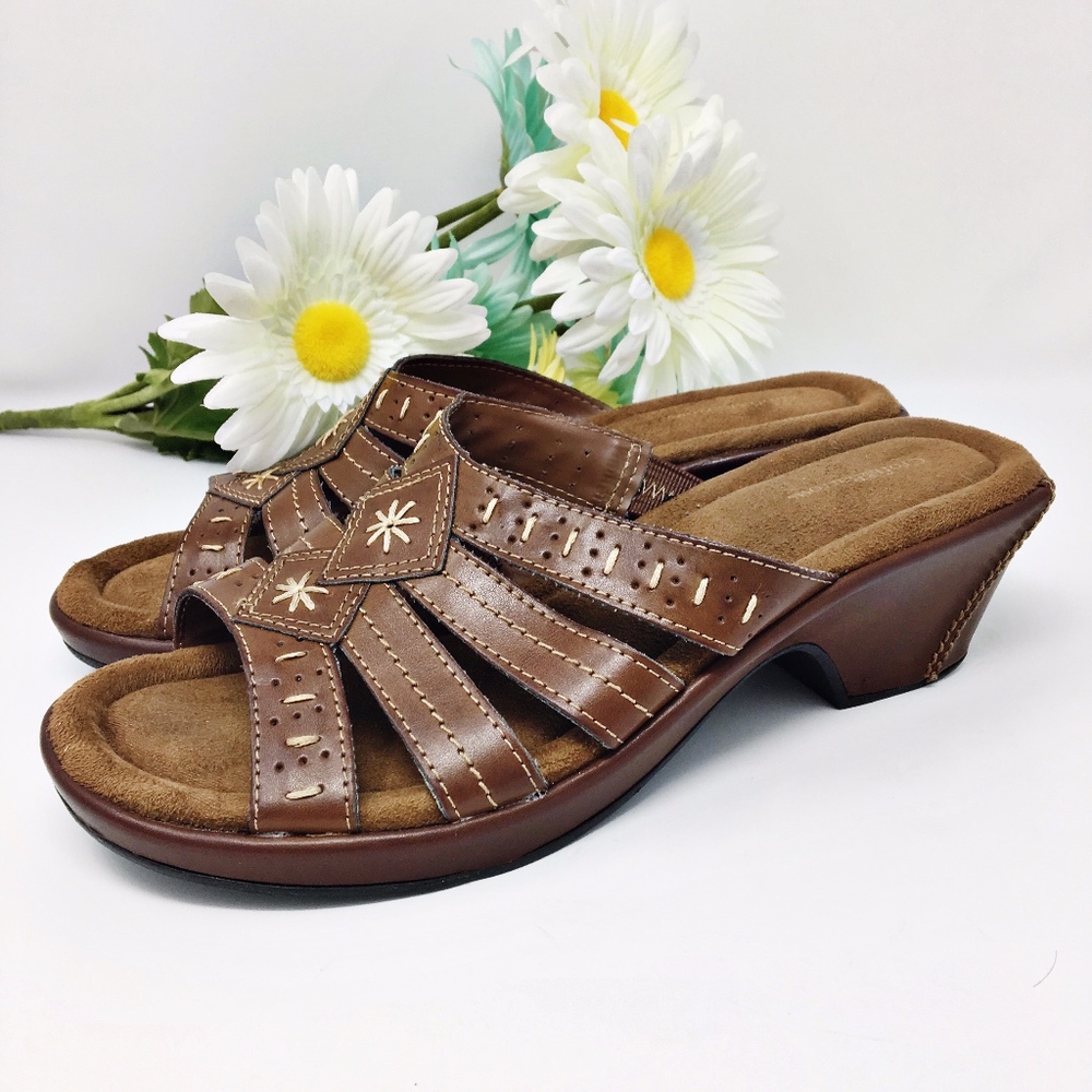 Croft & Barrow Brown Leather Sandal Sz 8